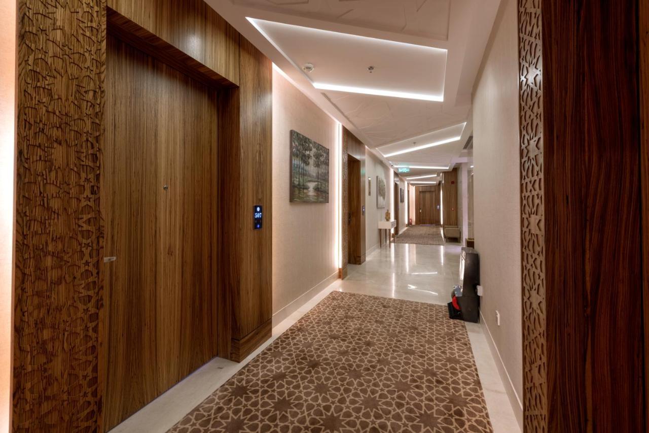 Taj Jeddah Hotel Apartment Exterior photo