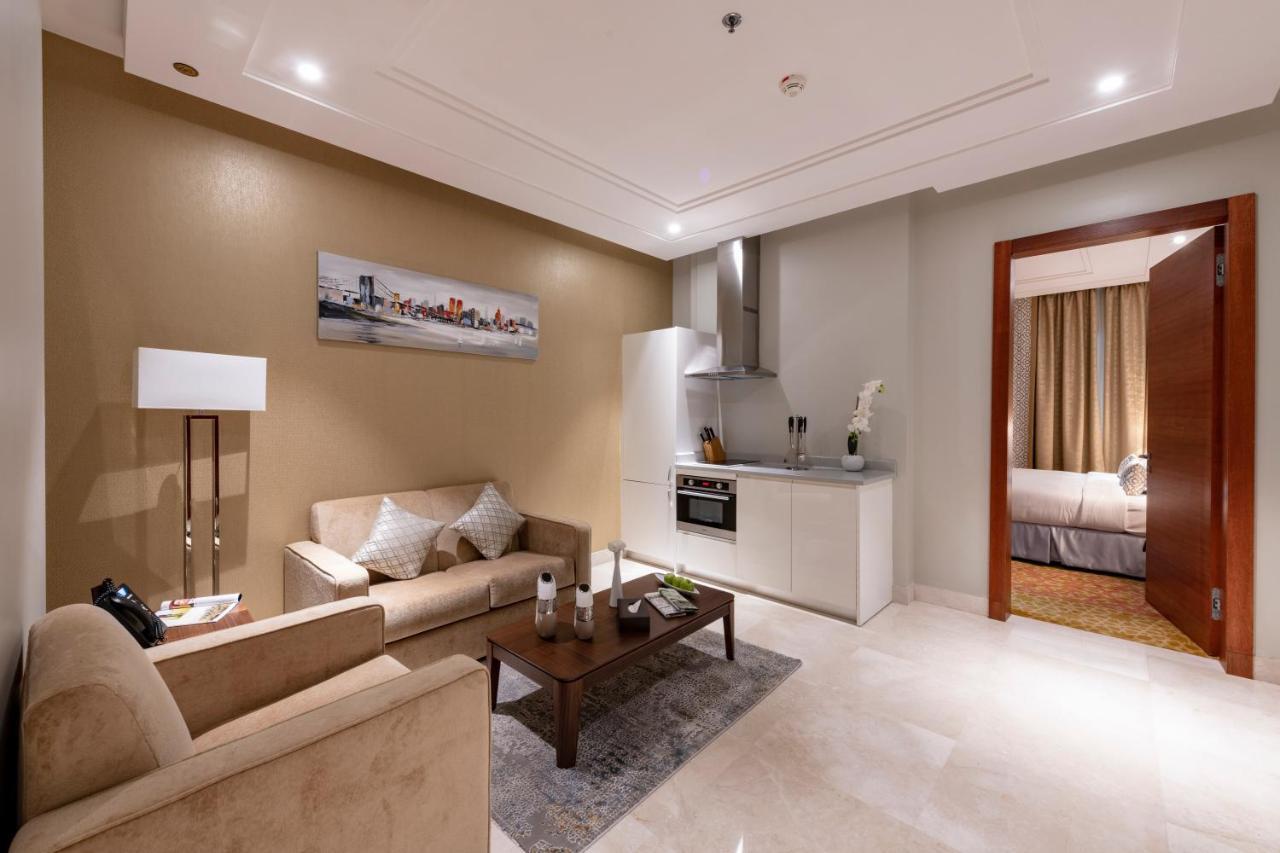 Taj Jeddah Hotel Apartment Exterior photo