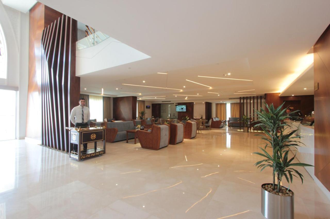 Taj Jeddah Hotel Apartment Exterior photo
